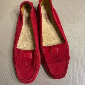 UGG Women's Red Suede Moccasins Slippers fringe 7 1/2 preloved great cond
